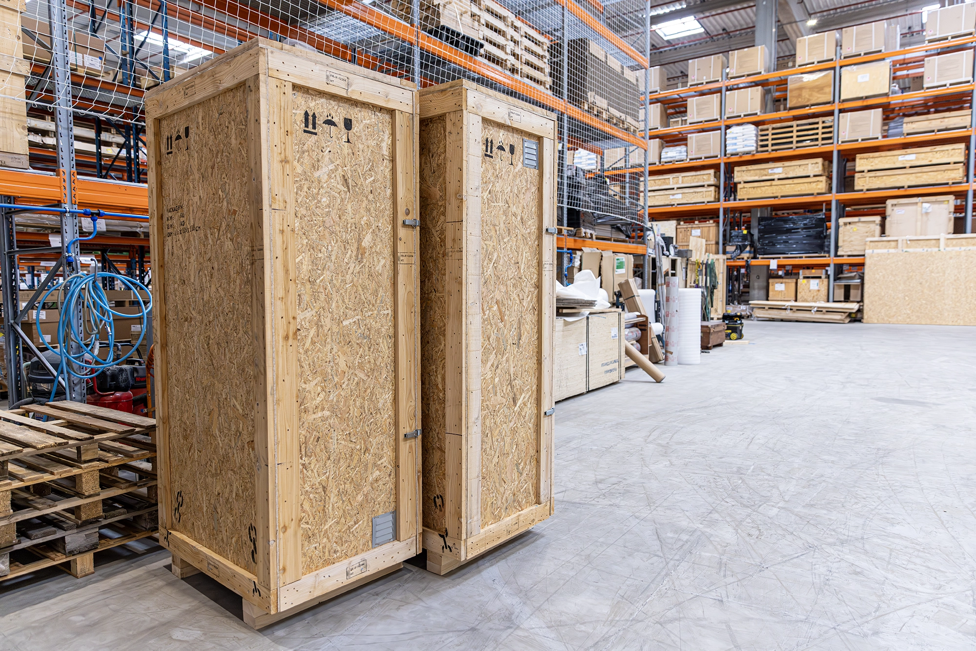 Deux caisses sur mesure
